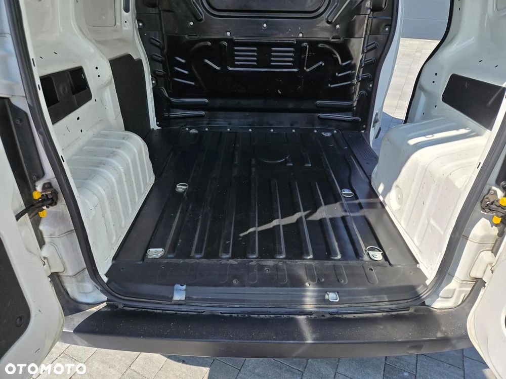 Fiat Fiorino - 13