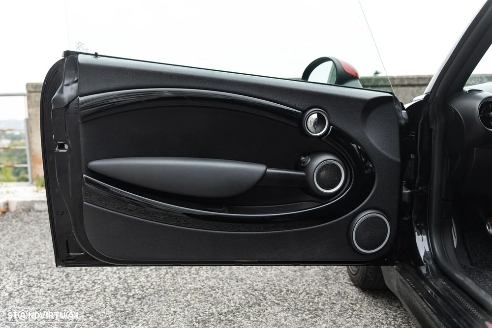 MINI 3 Portas John Cooper Works - 17