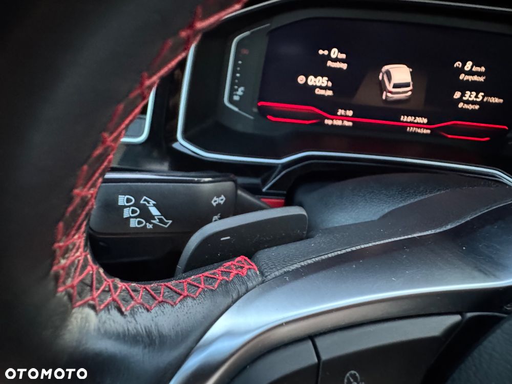 Volkswagen Polo 2.0 TSI DSG GTI - 34
