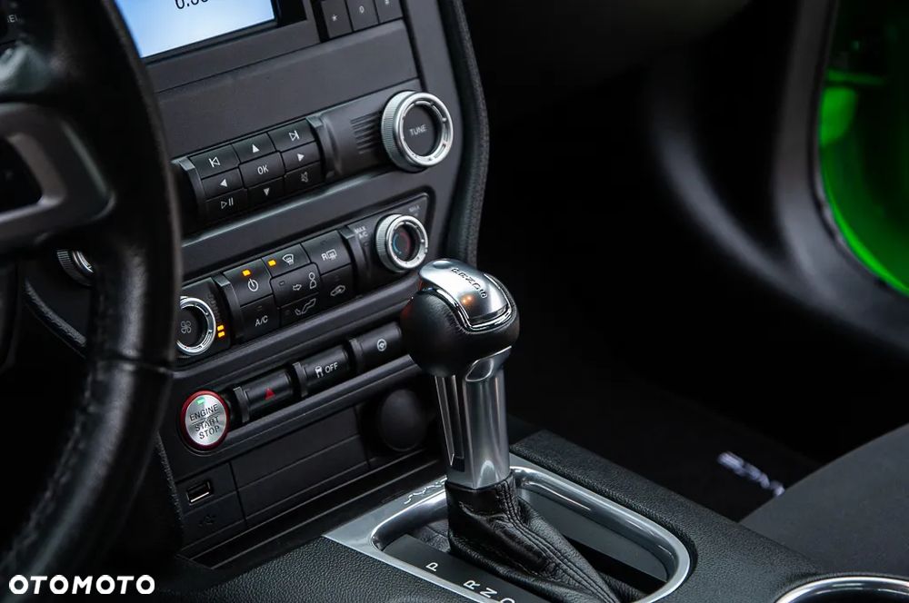 Ford Mustang 2.3 EcoBoost - 33