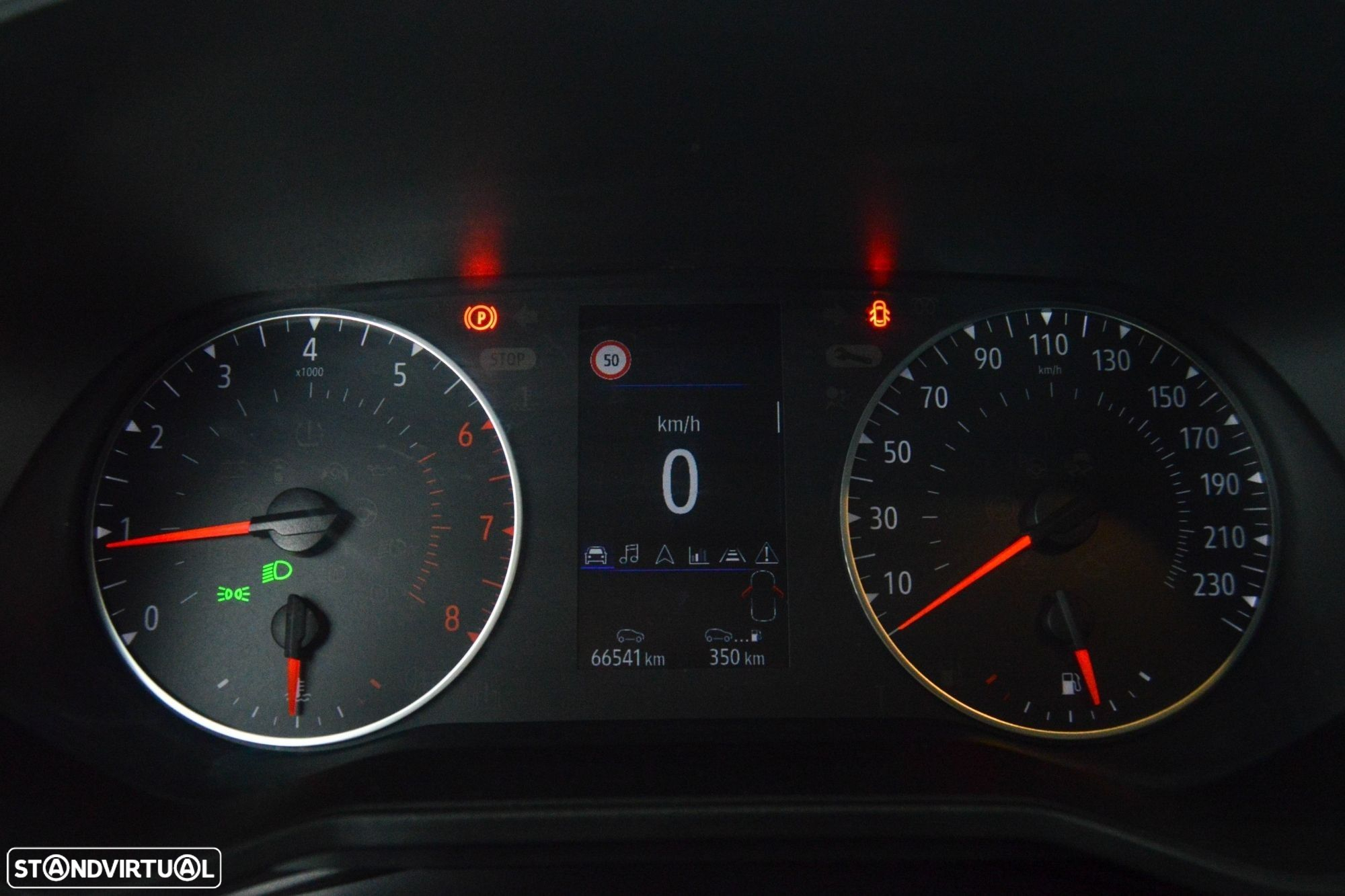 Renault Clio 1.0 TCe Evolution - 29