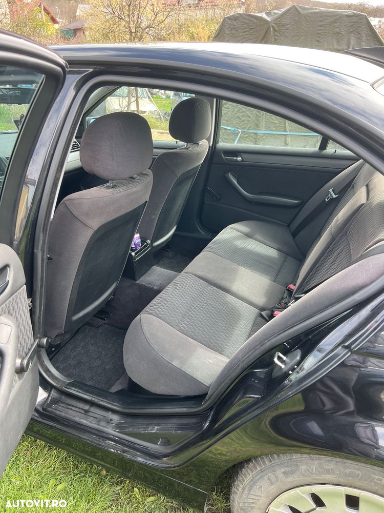 BMW Seria 3 316i - 6