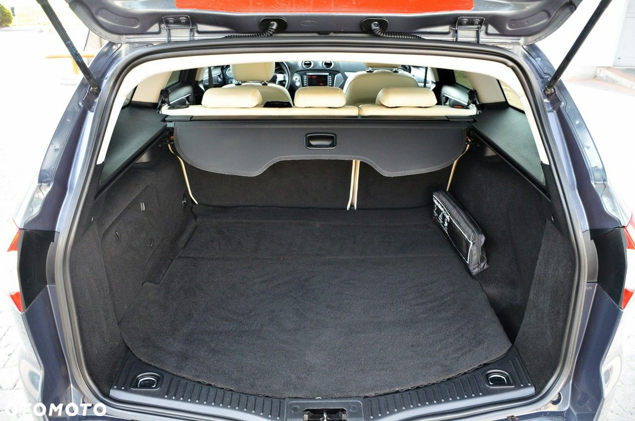 Ford Mondeo - 29