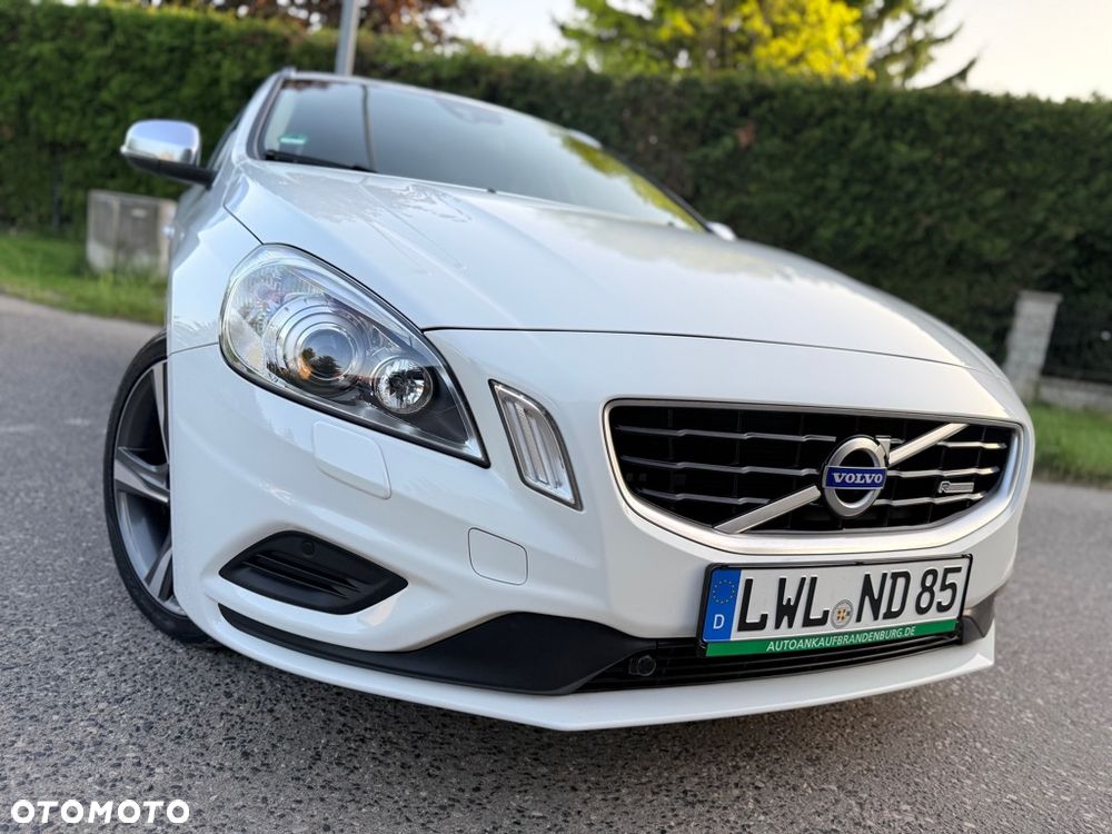 Volvo V60 T4 Geartronic Powershift RDesign - 1