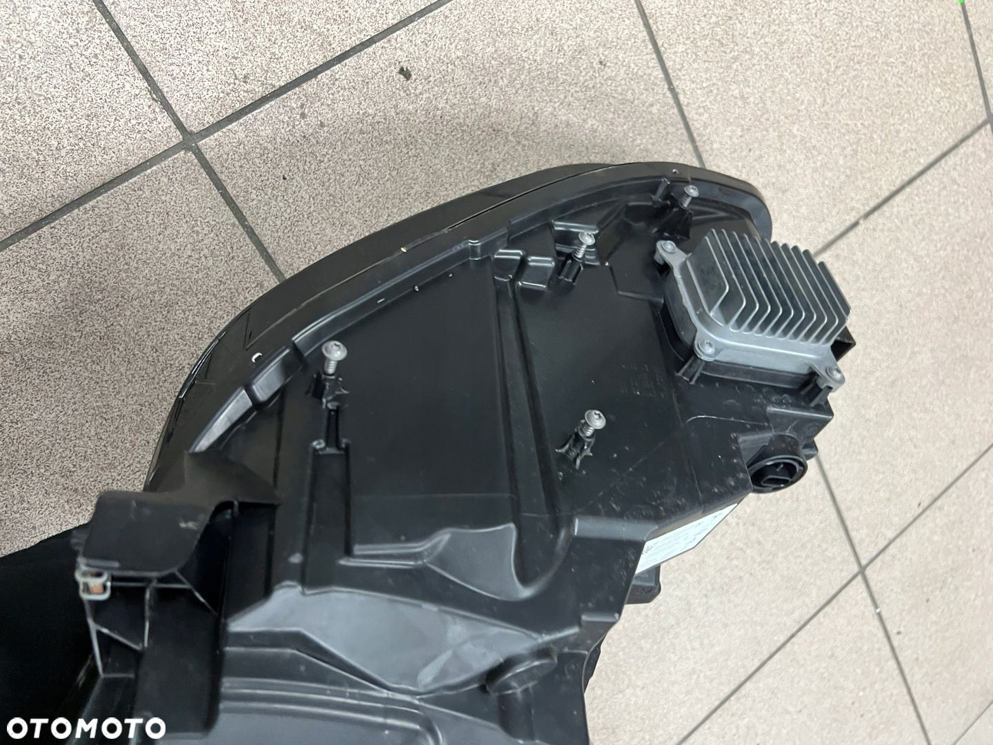 TESLA MODEL Y 20- LAMPA PRAWA PRZÓD FULL LED EUROPA ORYGINAŁ - 13