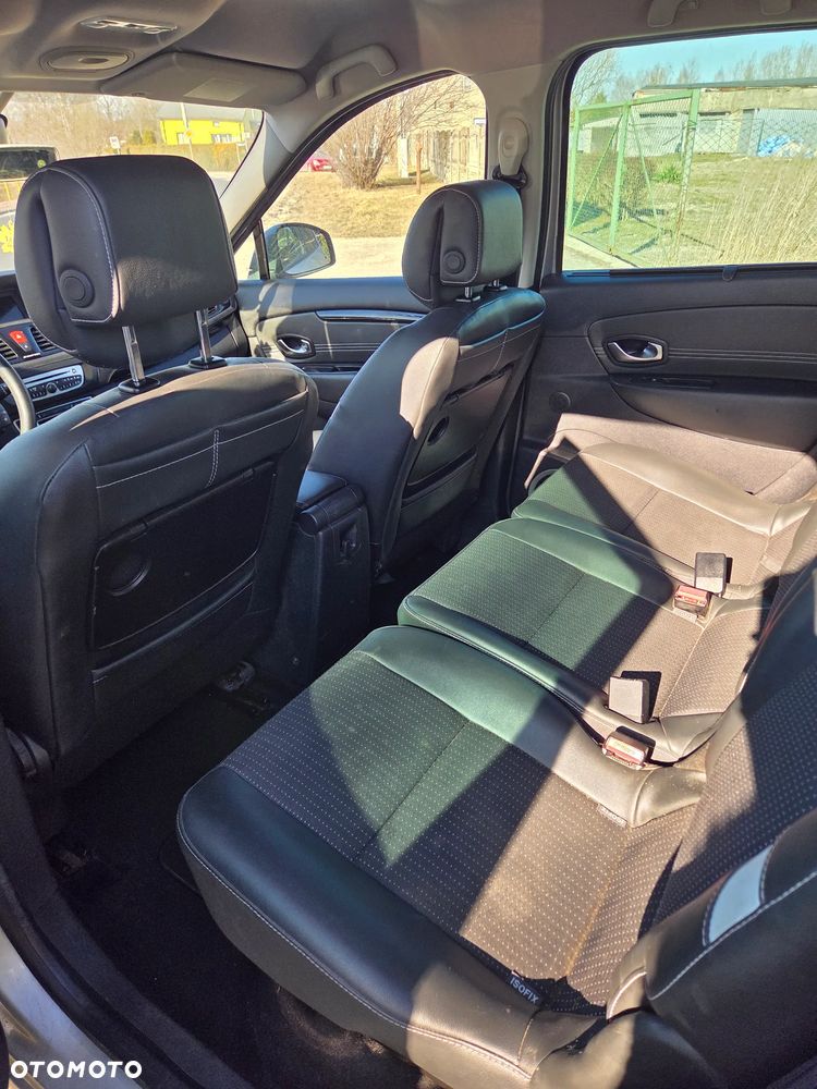 Renault Scenic dCi 130 FAP Bose Edition - 9
