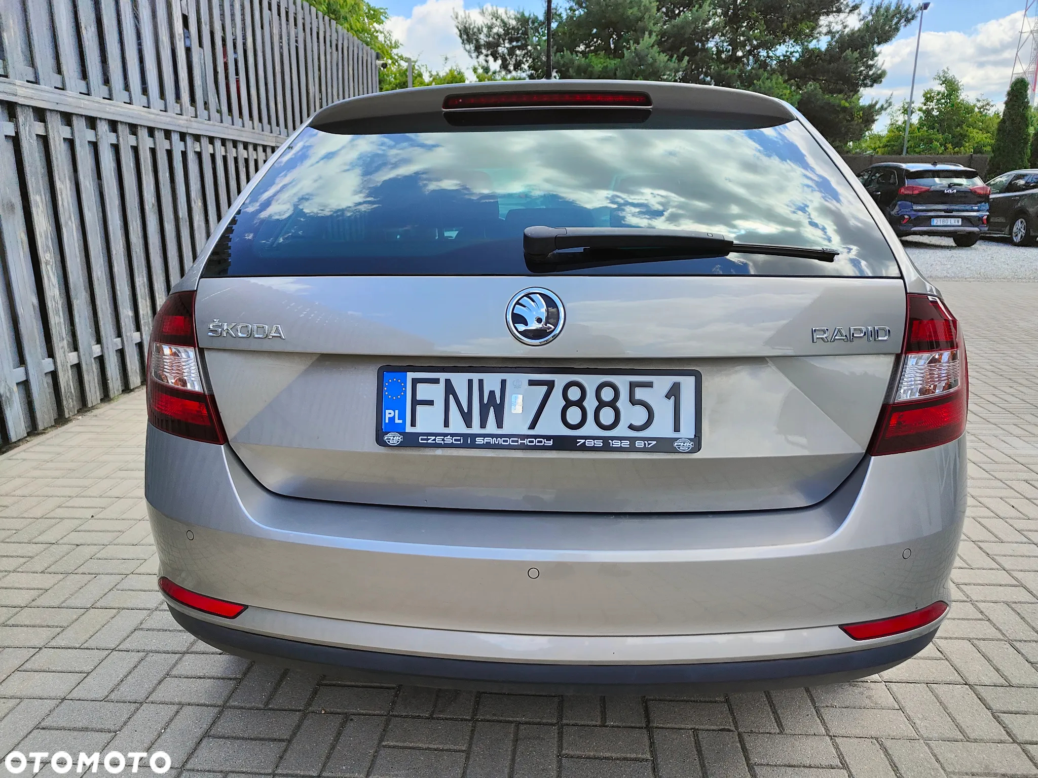 Skoda RAPID Spaceback 1.6 TDI Drive - 8