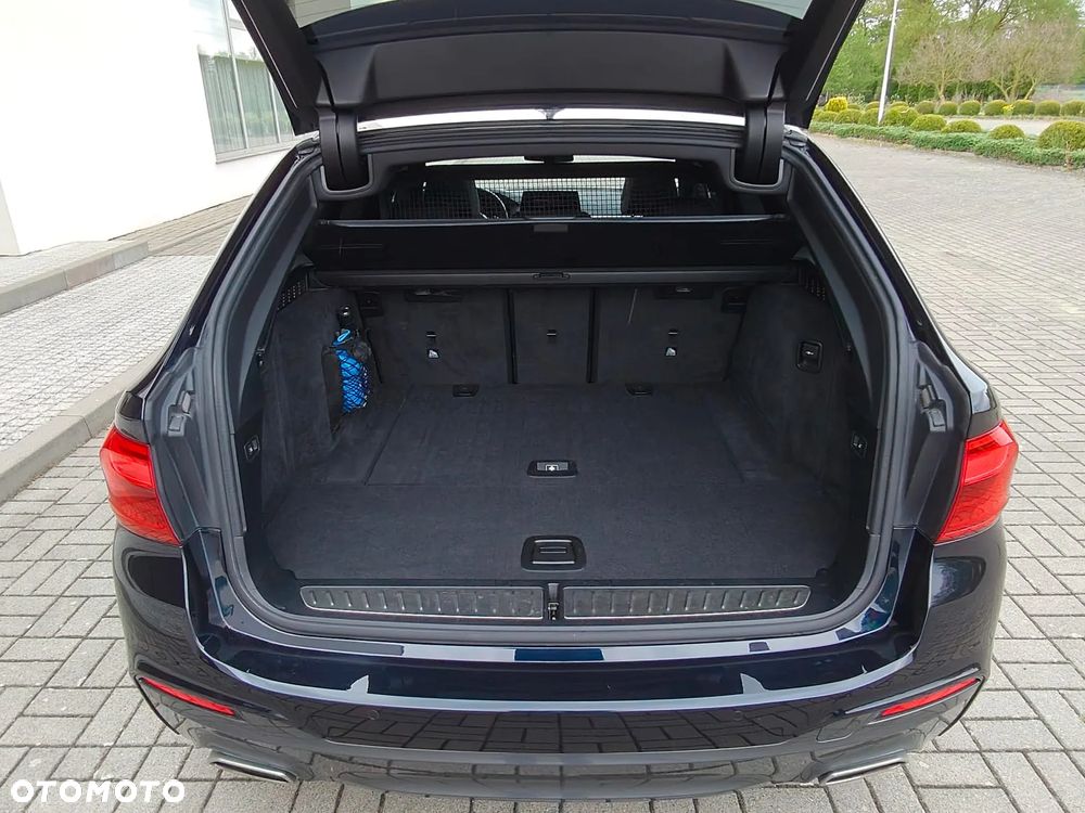 BMW Seria 5 520d M Sport sport - 8
