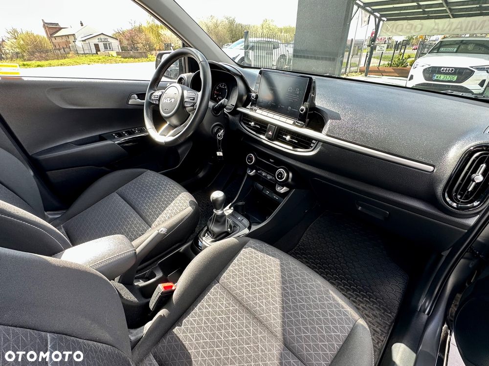 Kia Picanto 1.2 L - 6