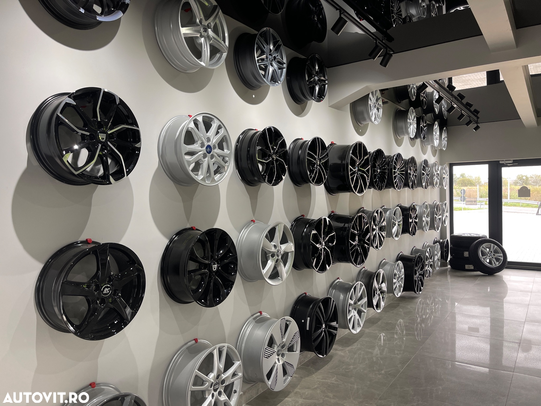 Jante BMW X1 , X2, originale, cu anvelope iarnă 7mm - 7