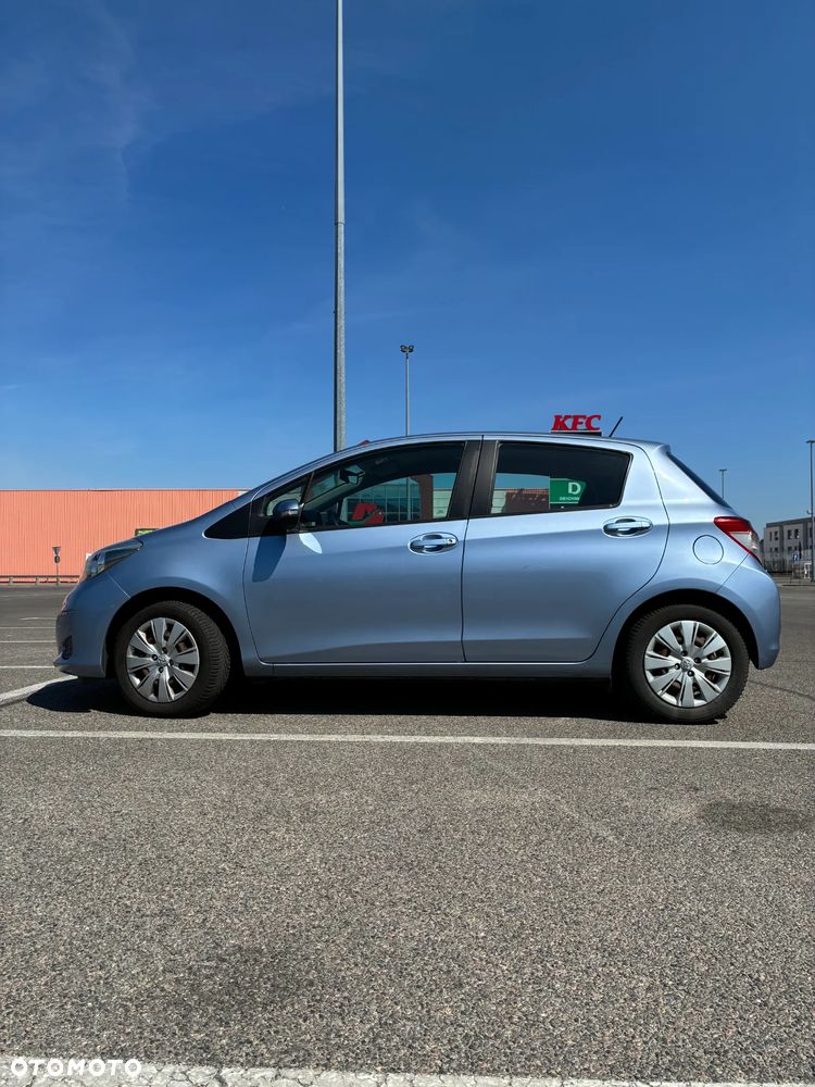 Toyota Yaris - 1