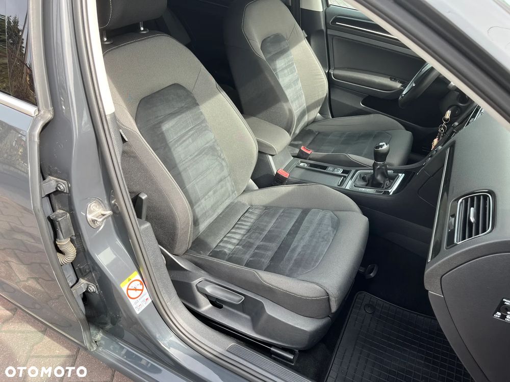 Volkswagen Golf 2.0 TDI SCR Highline - 25