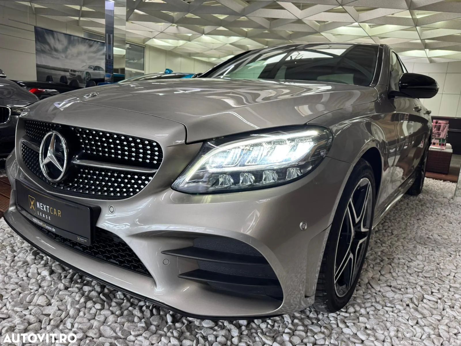 Mercedes-Benz C 220 d 4Matic T 9G-TRONIC AMG Line - 1