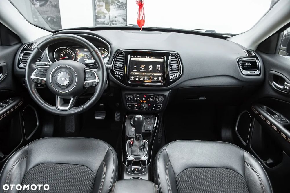 Jeep Compass 1.4 TMair Limited 4WD S&S - 28
