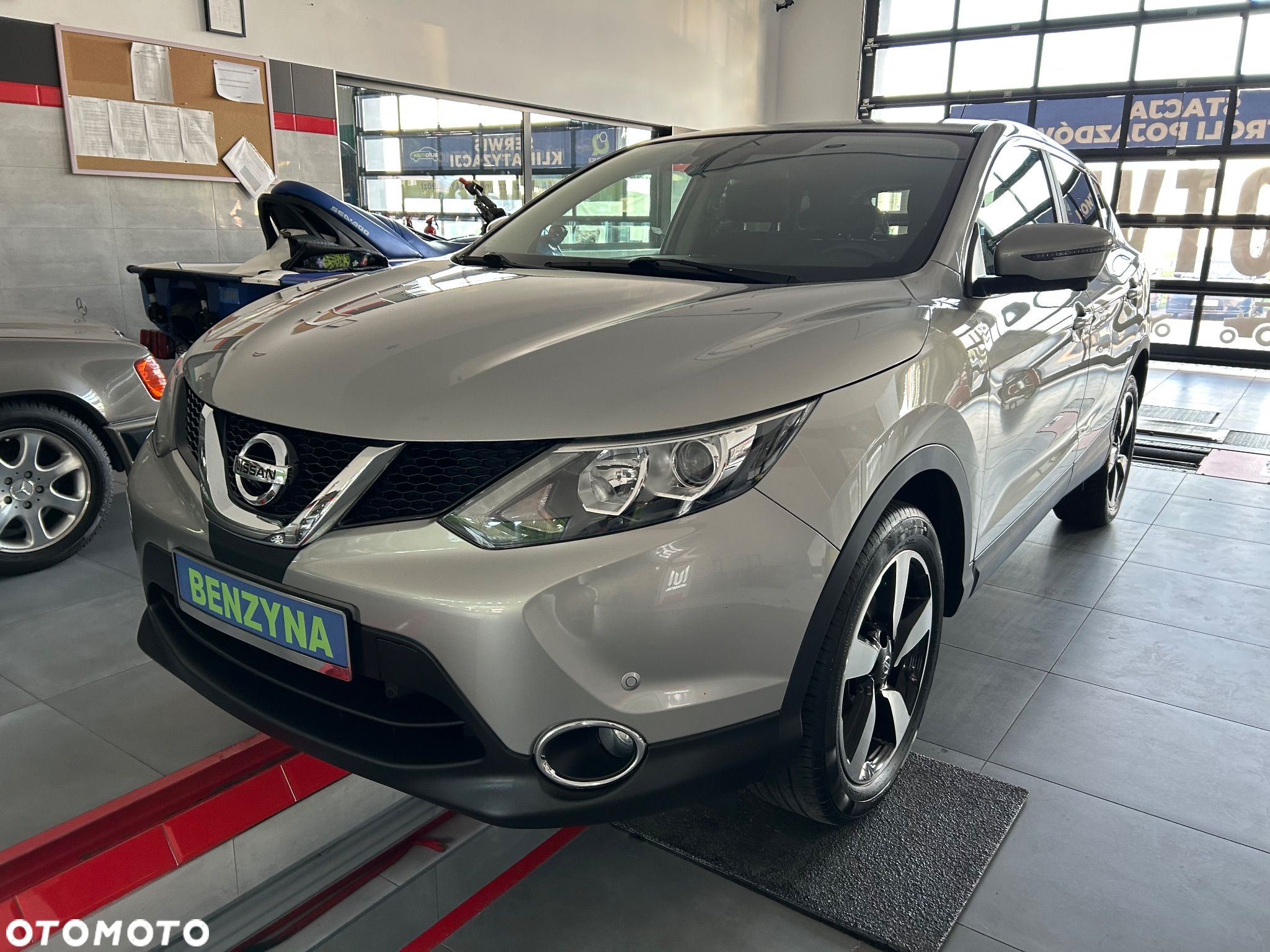 Nissan Qashqai 1.2 DIG-T 360 - 1