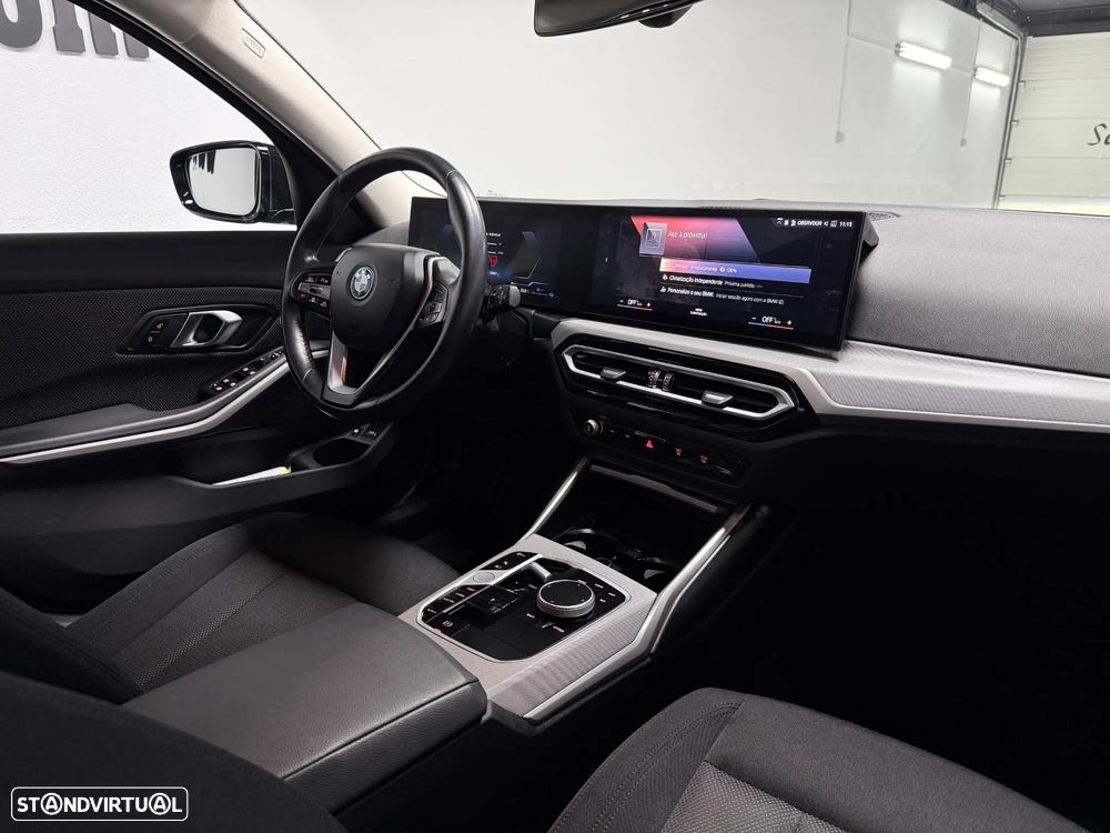 BMW 320 e Aut. Advantage - 23