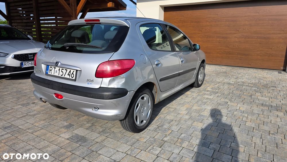 Peugeot 206 1.4 XR Presence - 4