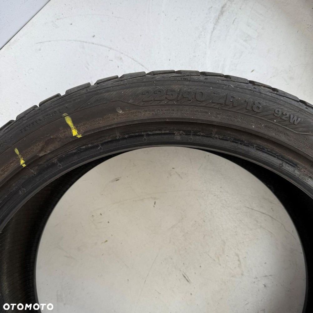 Opona 225/40/18 Barum Bravuris 2 (F5411) - 5