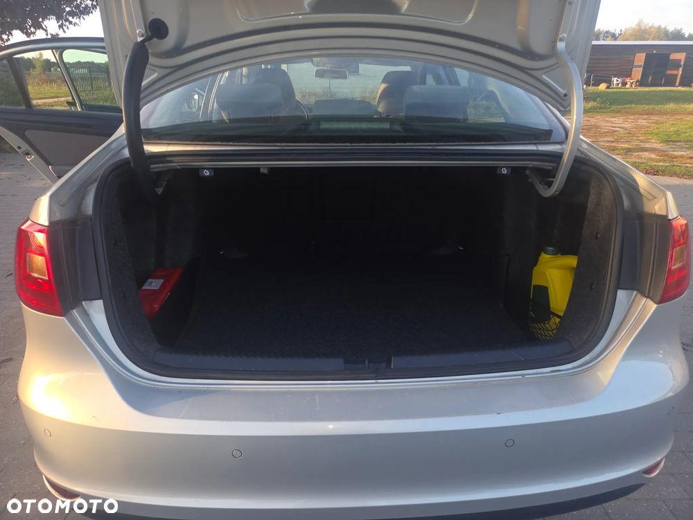 Volkswagen Jetta 1.6 TDI BMT Trendline - 7