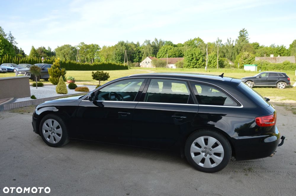 Audi A4 Avant 2.0 TDI - 10