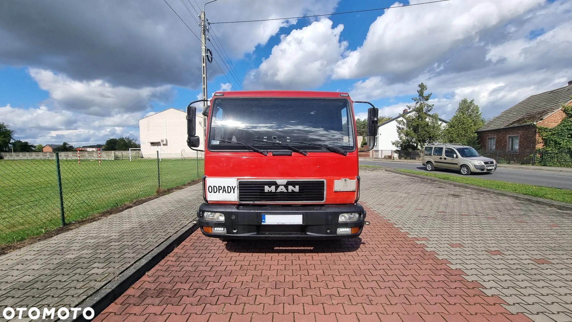 MAN LE 8.220 - 2