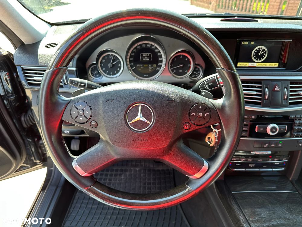 Mercedes-Benz Klasa E - 8