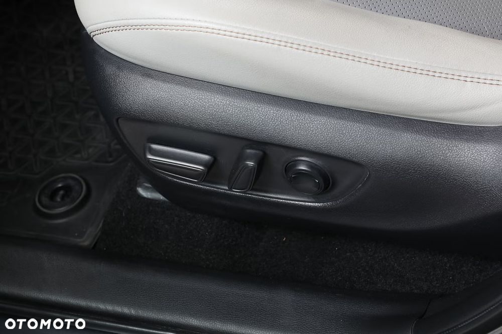 Toyota RAV4 2.5 Hybrid Executive 4x4 - 10