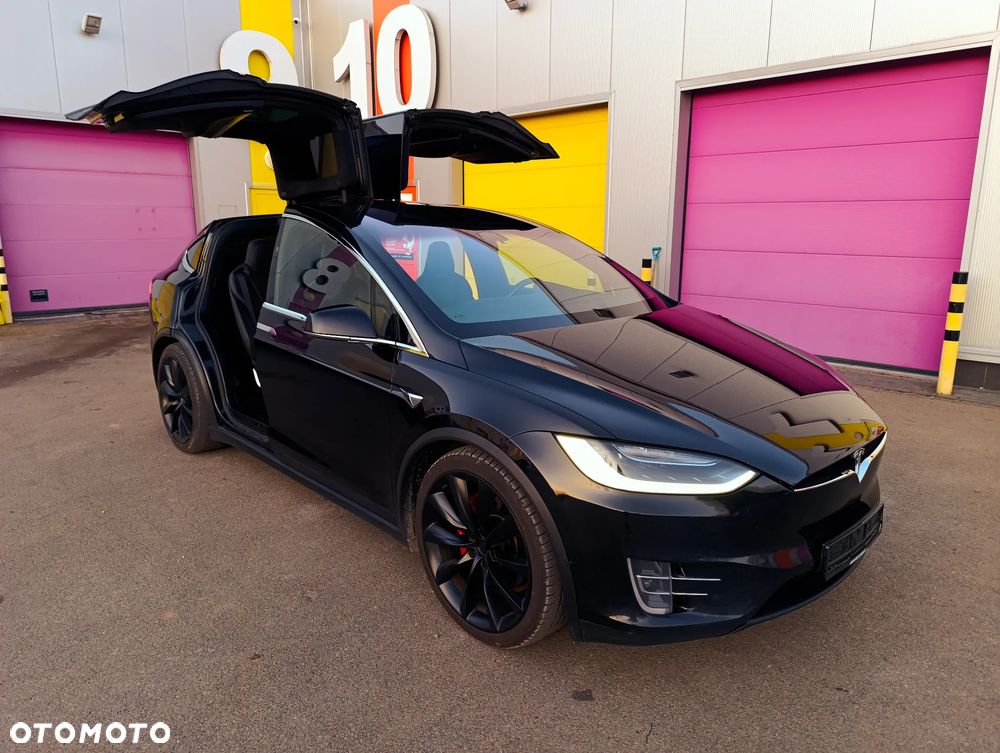 Tesla Model X Performance - 26