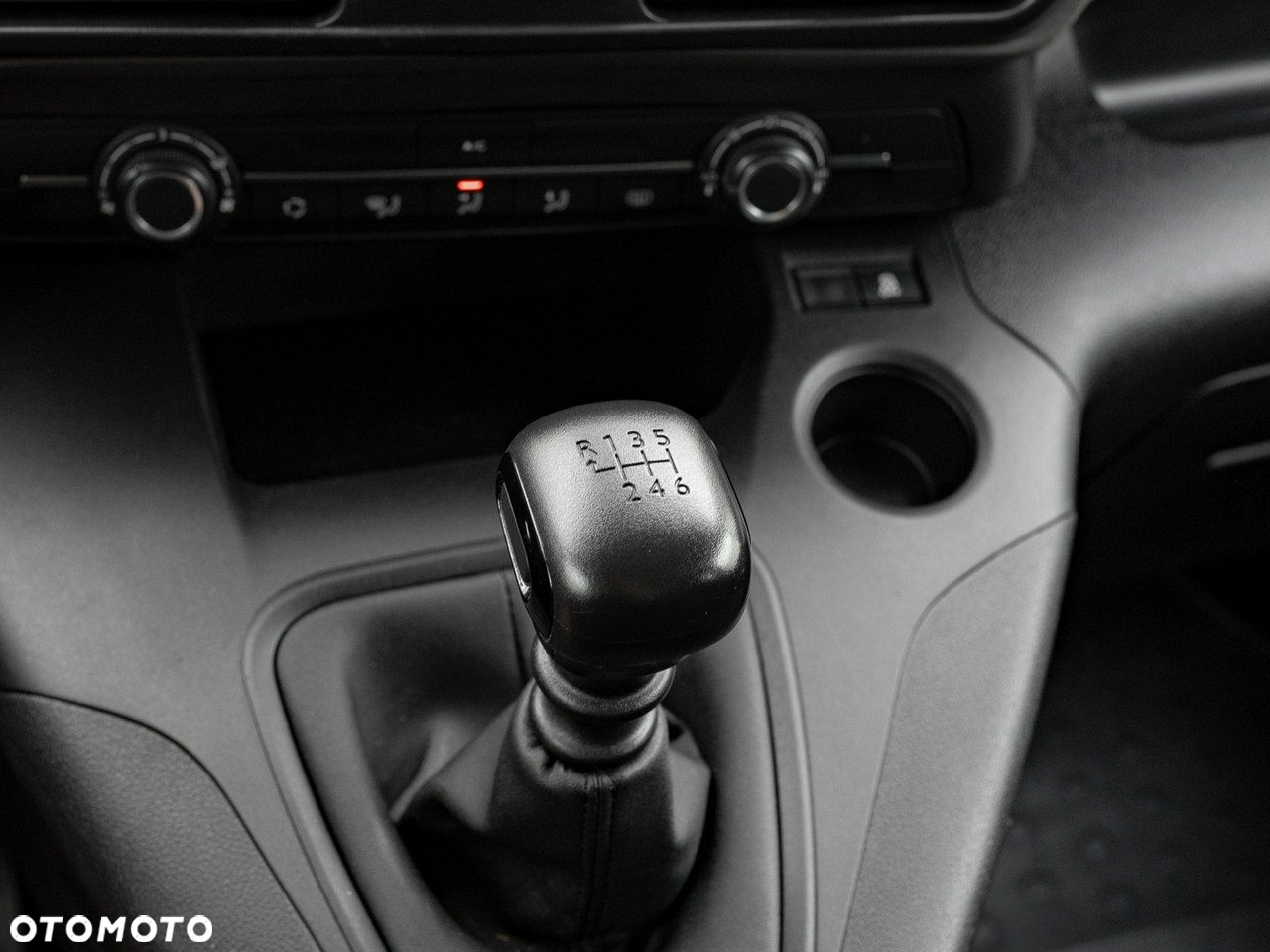 Peugeot Rifter 1.2 PureTech Active S&S - 17