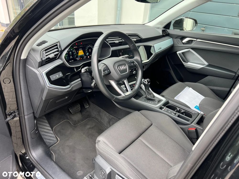 Audi Q3 45 TFSIe S tronic - 9