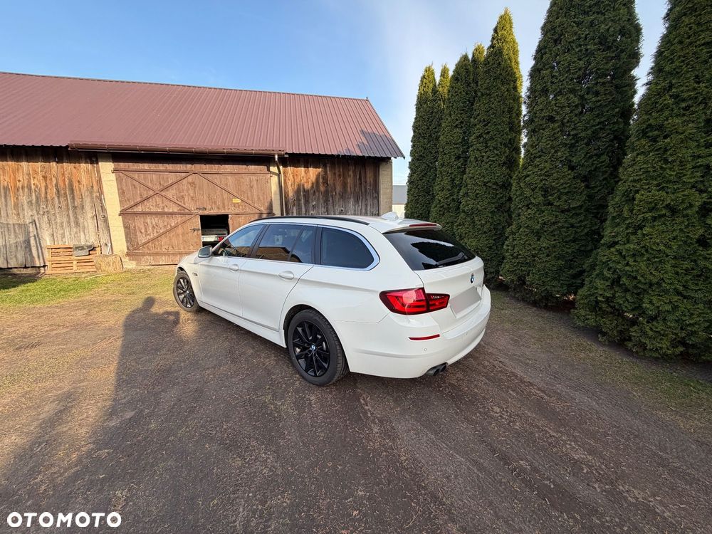 BMW Seria 5 530d xDrive Luxury Line - 4