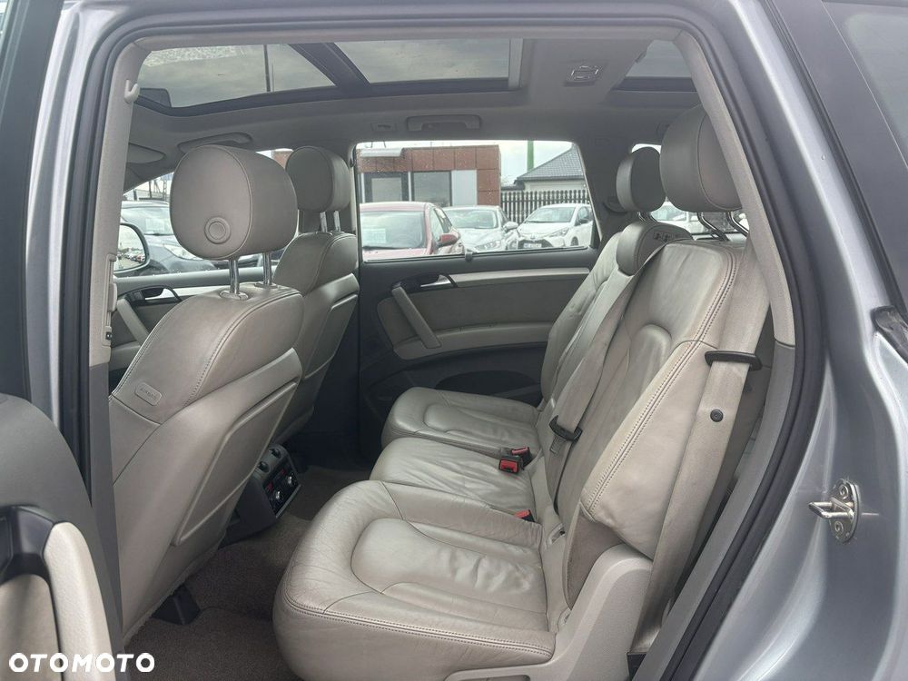 Audi Q7 - 32