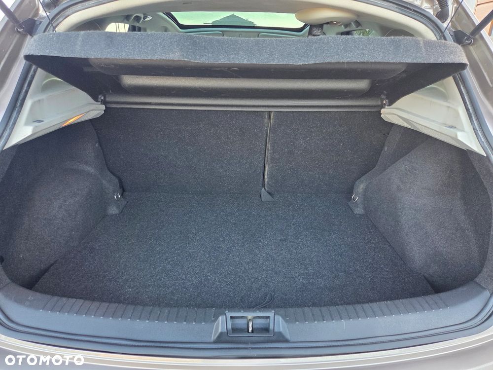Nissan Qashqai 2.0 Tekna Premium CVT - 37