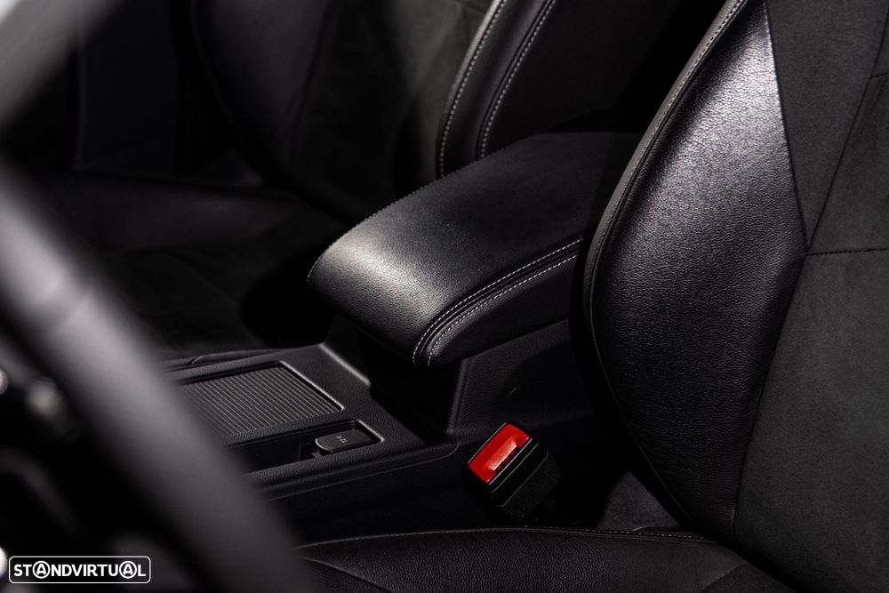 VW Arteon Shooting Brake 2.0 TDI R-Line DSG - 28