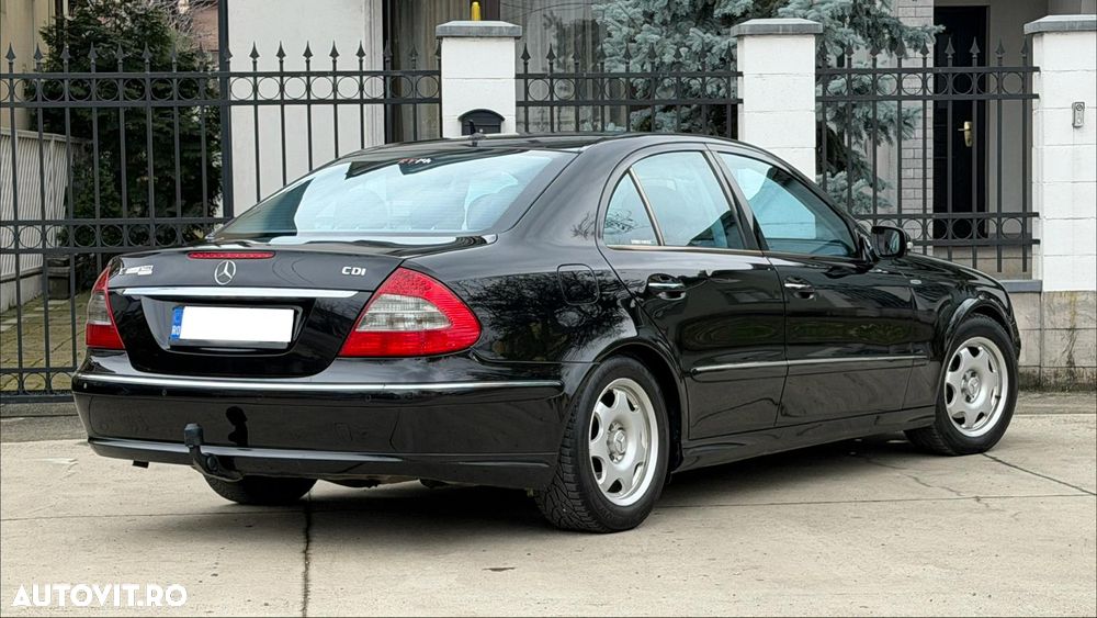 Mercedes-Benz E - 3