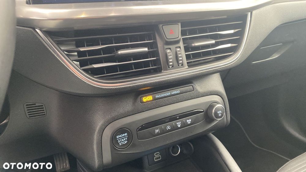 Ford Focus 1.0 EcoBoost mHEV Titanium X - 19
