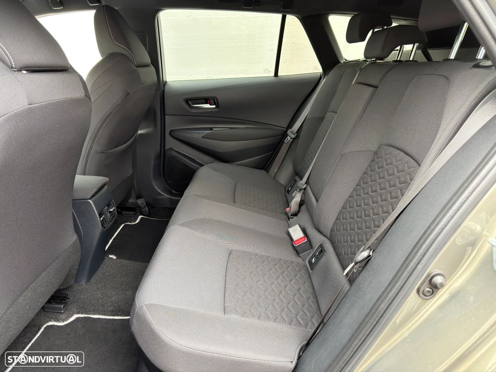 Toyota Corolla Touring Sports 1.8 Hybrid Comfort+P.Sport - 13