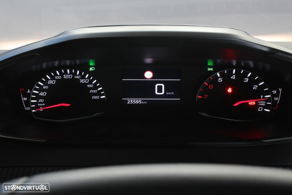 Peugeot 2008 1.2 PureTech Active Pack - 14