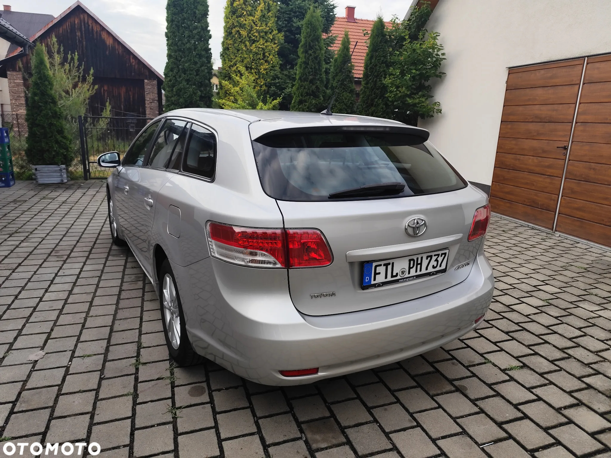Toyota Avensis 1.6 Active - 28