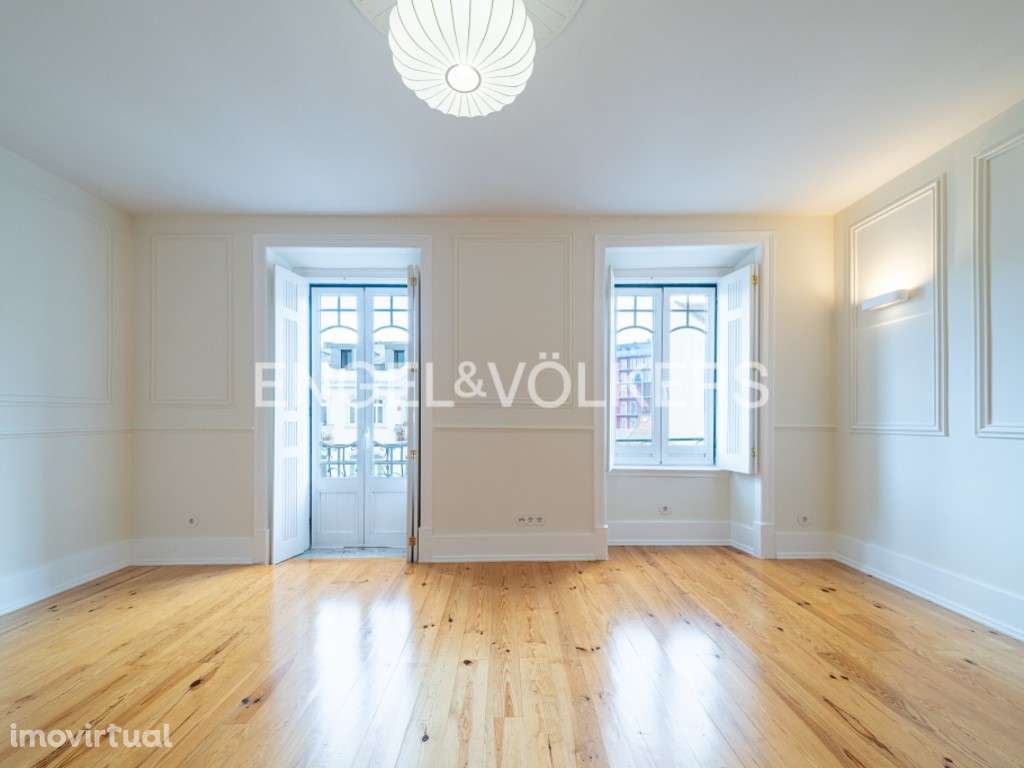 T4 remodelado com charme histórico junto ao El Corte Inglês - Grande imagem: 3/33