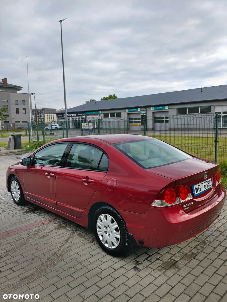 Honda Civic 1.8 Comfort - 8