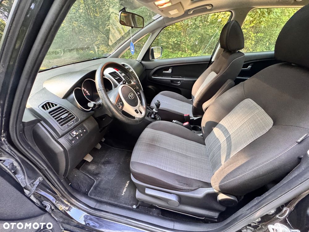 Kia Venga 1.4 S - 21