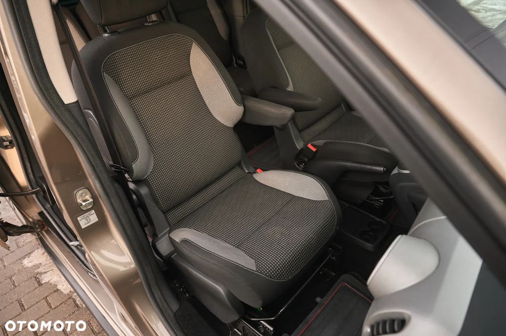 Peugeot Partner 1.6 BlueHDi Outdoor S&S - 28