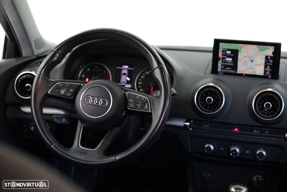 Audi A3 Sportback 2.0 TDI - 21
