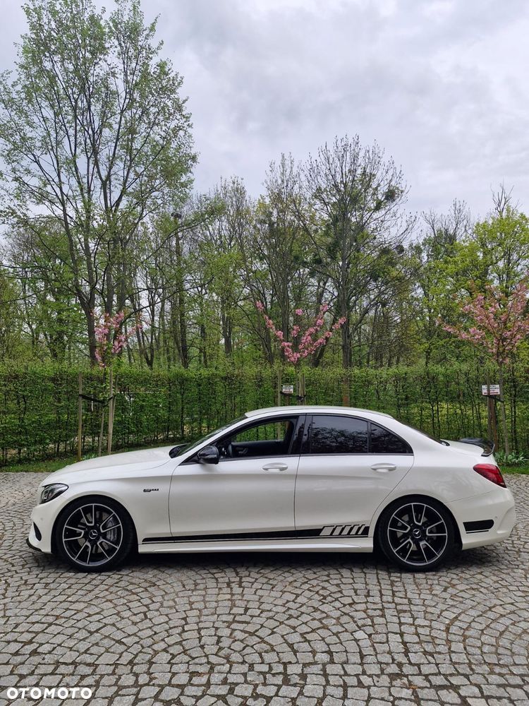 Mercedes-Benz Klasa C AMG 43 4Matic 9G-TRONIC - 15