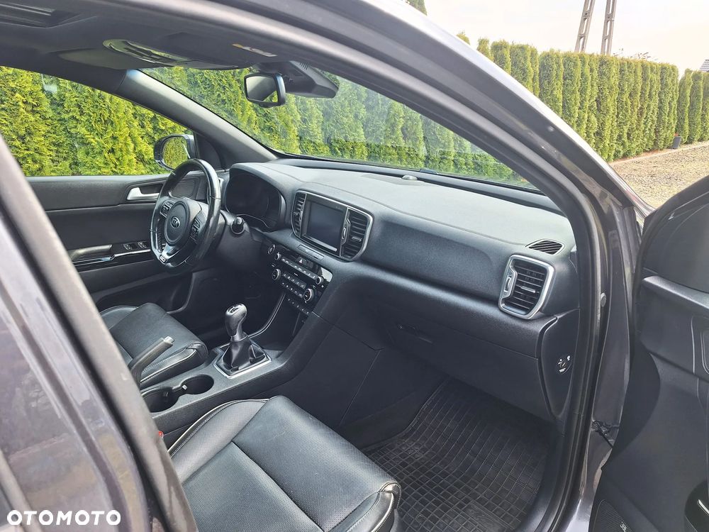 Kia Sportage 2,0 CRDI AWD GT Line - 5