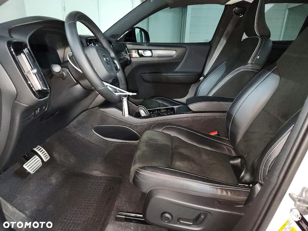 Volvo XC 40 T5 AWD R-Design - 7