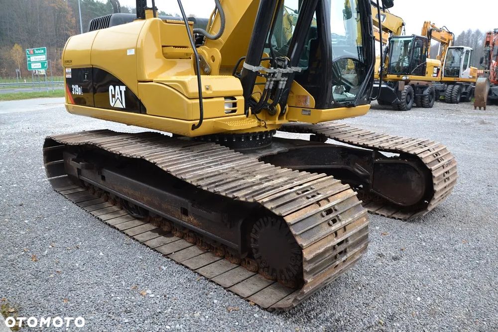 Caterpillar CAT 319 DL - 16