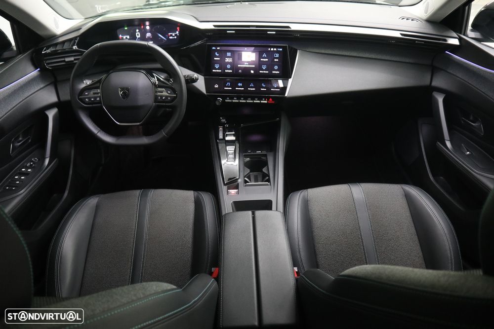 Peugeot 308 PureTech 130 EAT8 Allure - 4