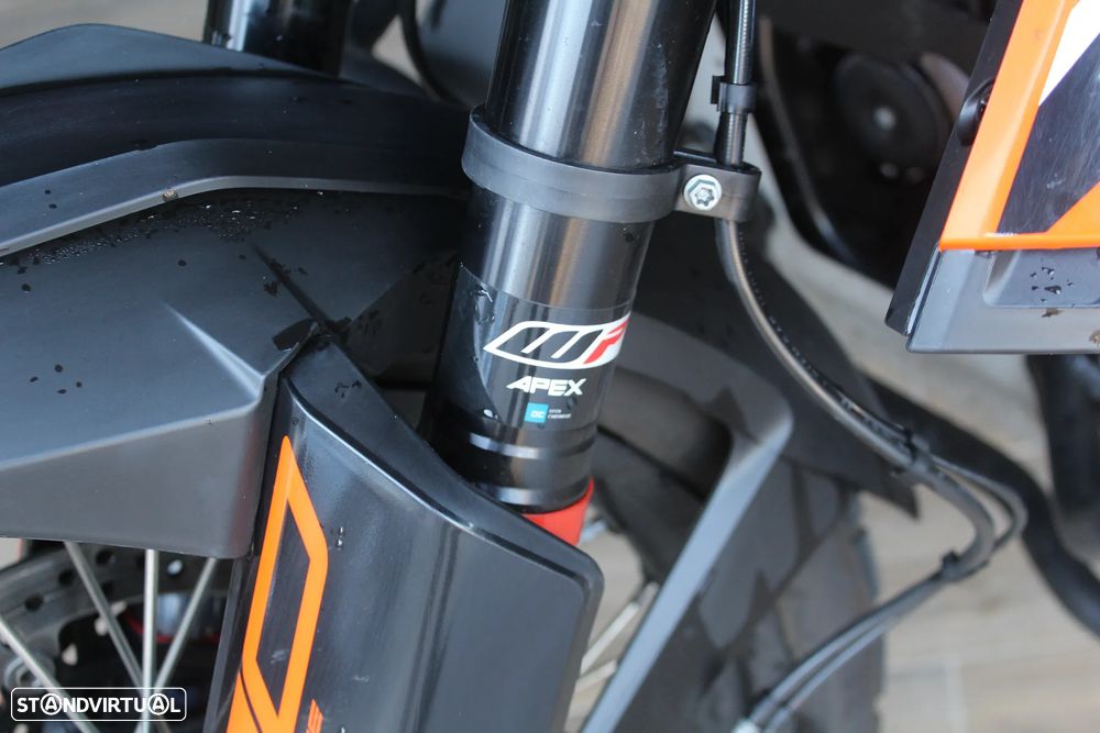 KTM 890 ADVENTURE S - 15